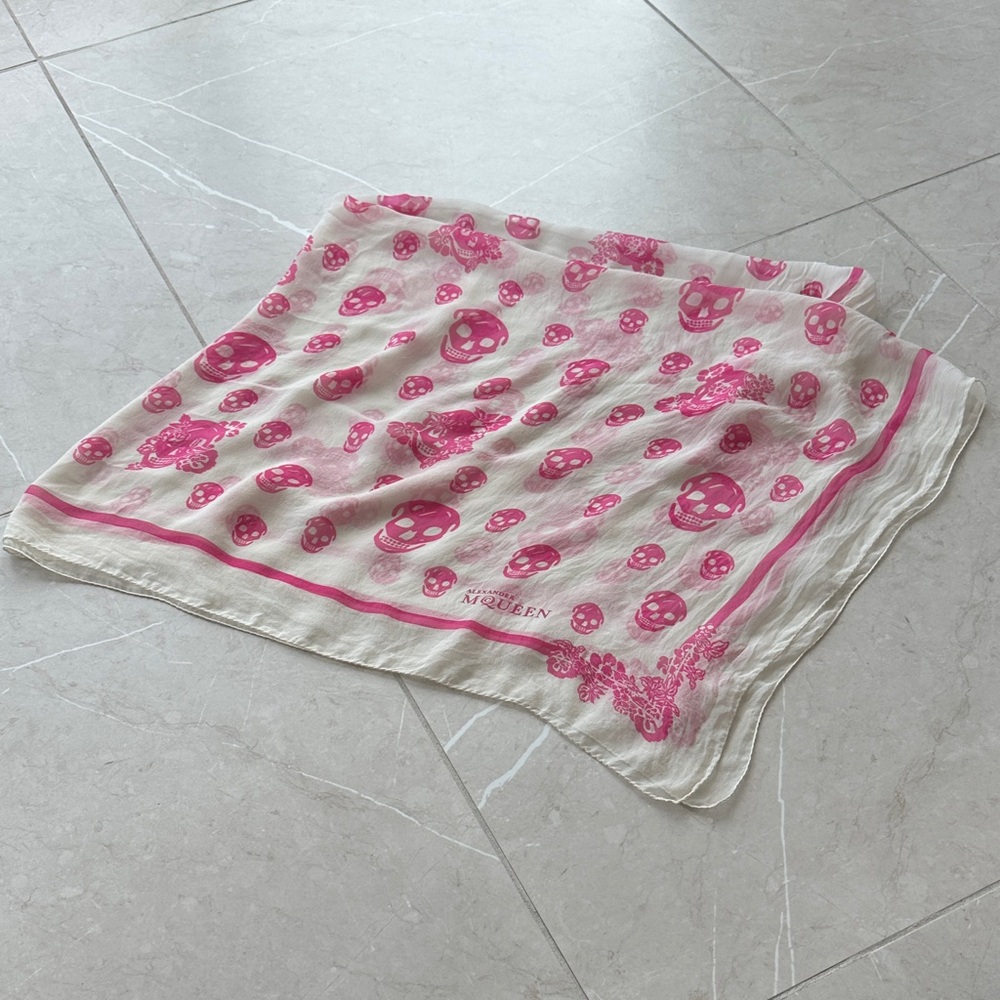 Alexander McQueen Cream and Pink Skull Scarf